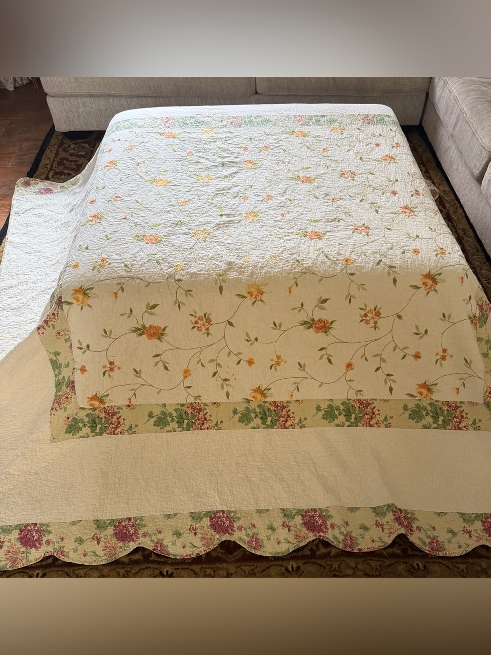 VTG Cream Quilt with Floral Embroidery 104 x94
